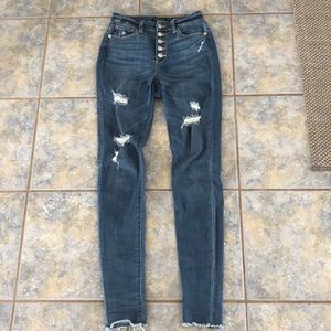 Judy Blue High Rise Button Fly Skinnies